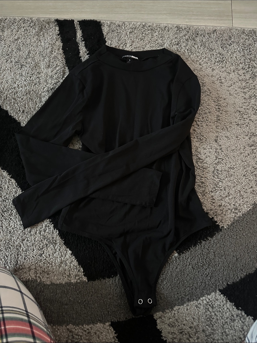 Black Long Sleeve Bodysuit - Fashion Nova